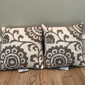 2 Target Threshold throw pillows!